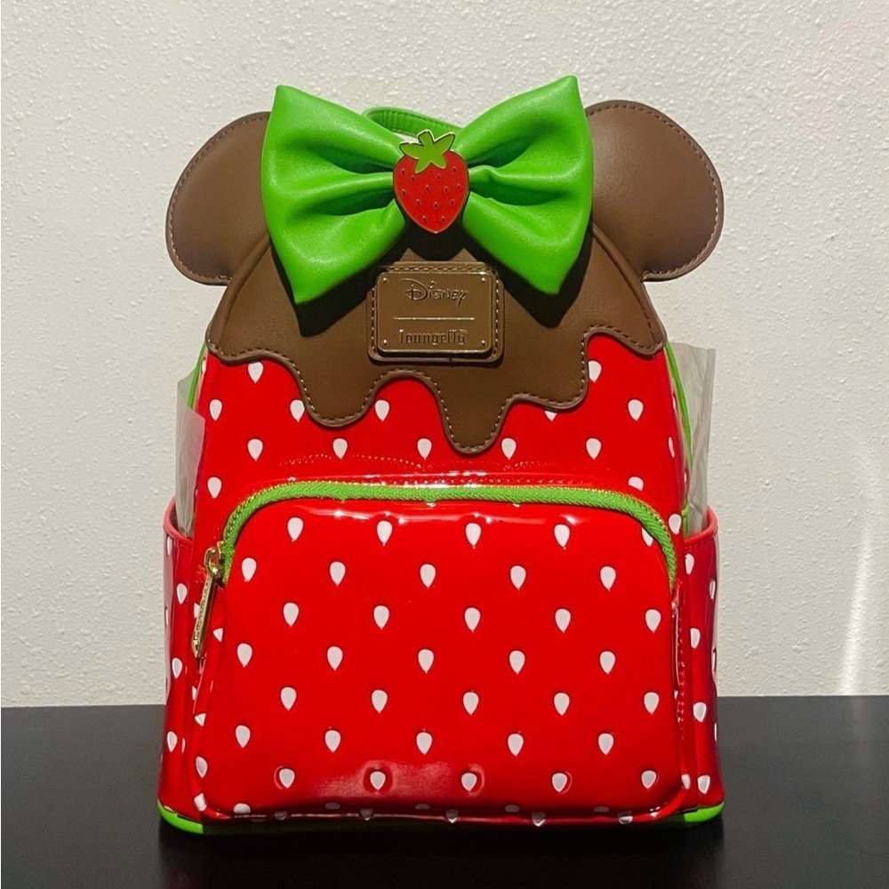 NWT Loungefly Disney Minnie Mouse Strawberry Mini Backpack - Picture 3 of 4